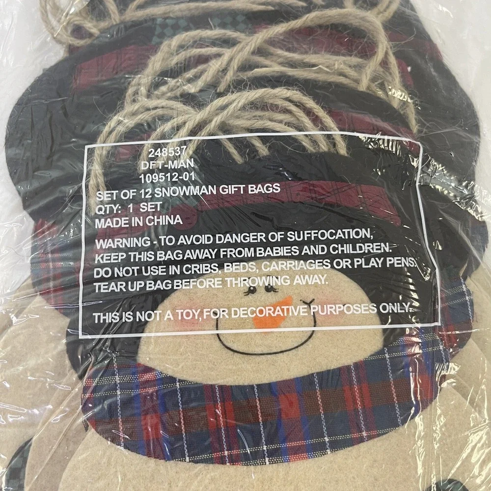 Snowman Gift Bags w Rope Handles Multi Size 3-D  (Pack of‎ 11) Christmas Holiday